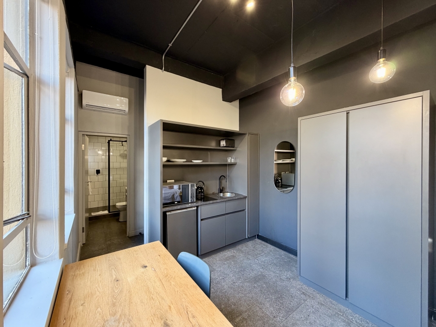 1 Bedroom Property for Sale in Cape Town City Centre Western Cape
